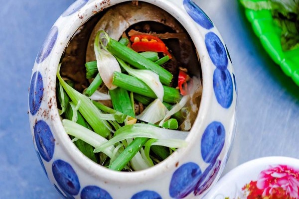 Savor the Flavors: Must-Try Local Dishes in Phu Yen, Vietnam