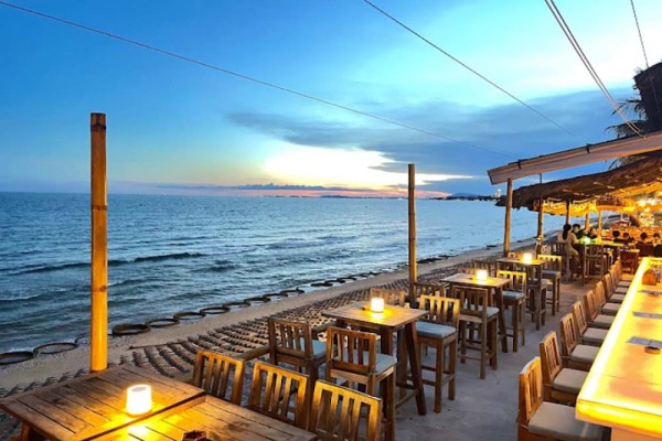 Best Bars and Clubs in Mui Ne, Vietnam