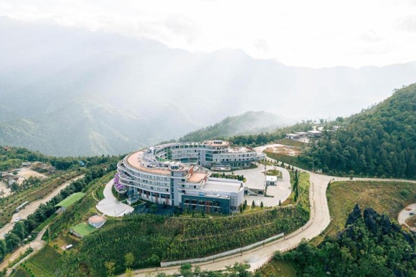 Best Hotels in Sapa: Top Stays in Vietnam's Mountain Retreat