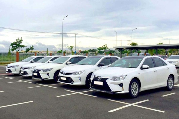 Top Car Rental Services for Exploring Hoi An, Vietnam