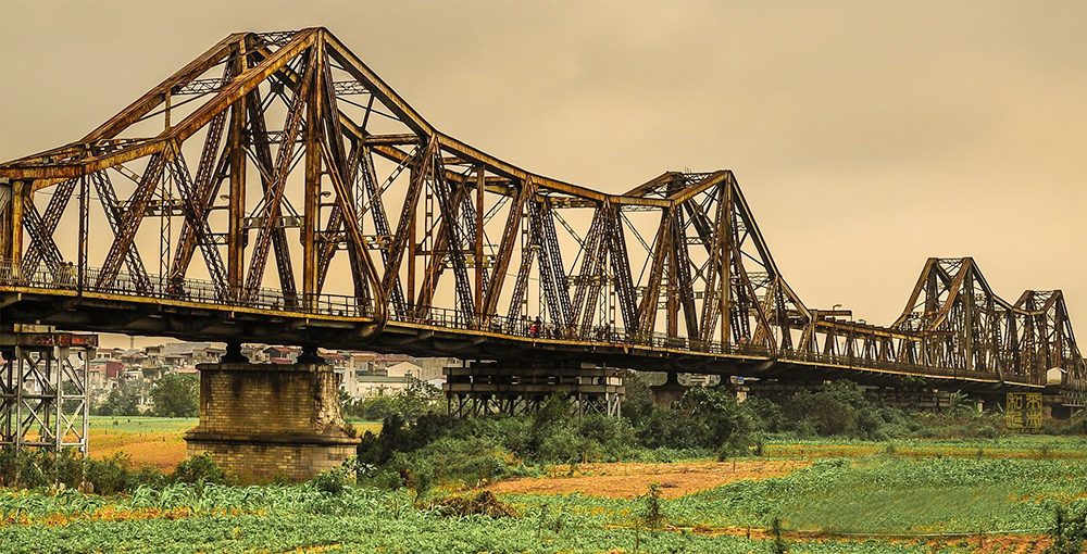 Long Bien Bridge