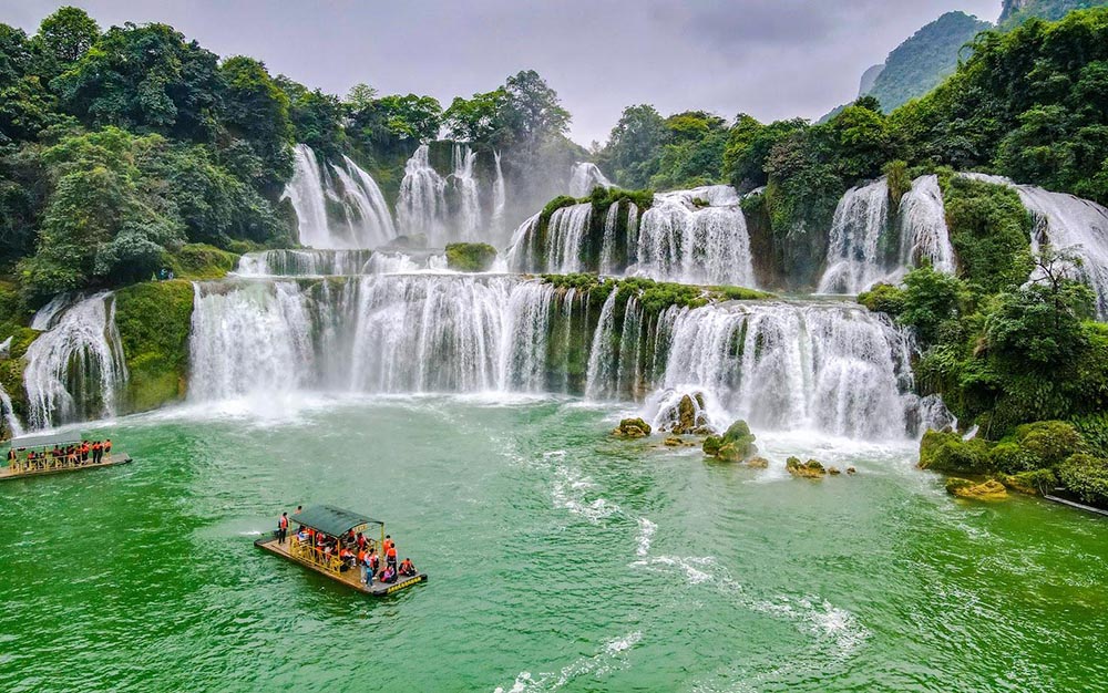 ban gioc waterfall